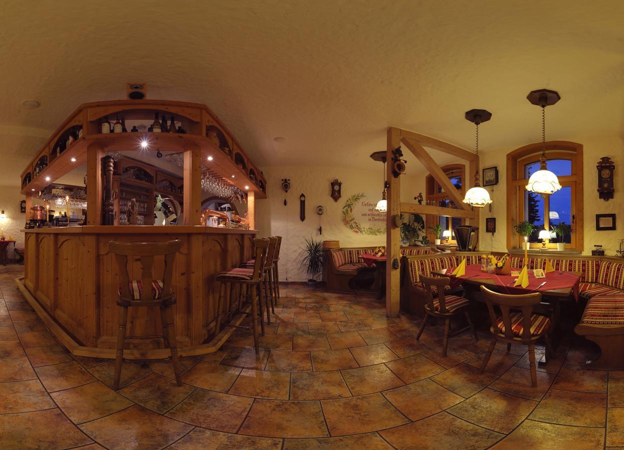 Hotel Alpenhof Markneukirchen Esterno foto