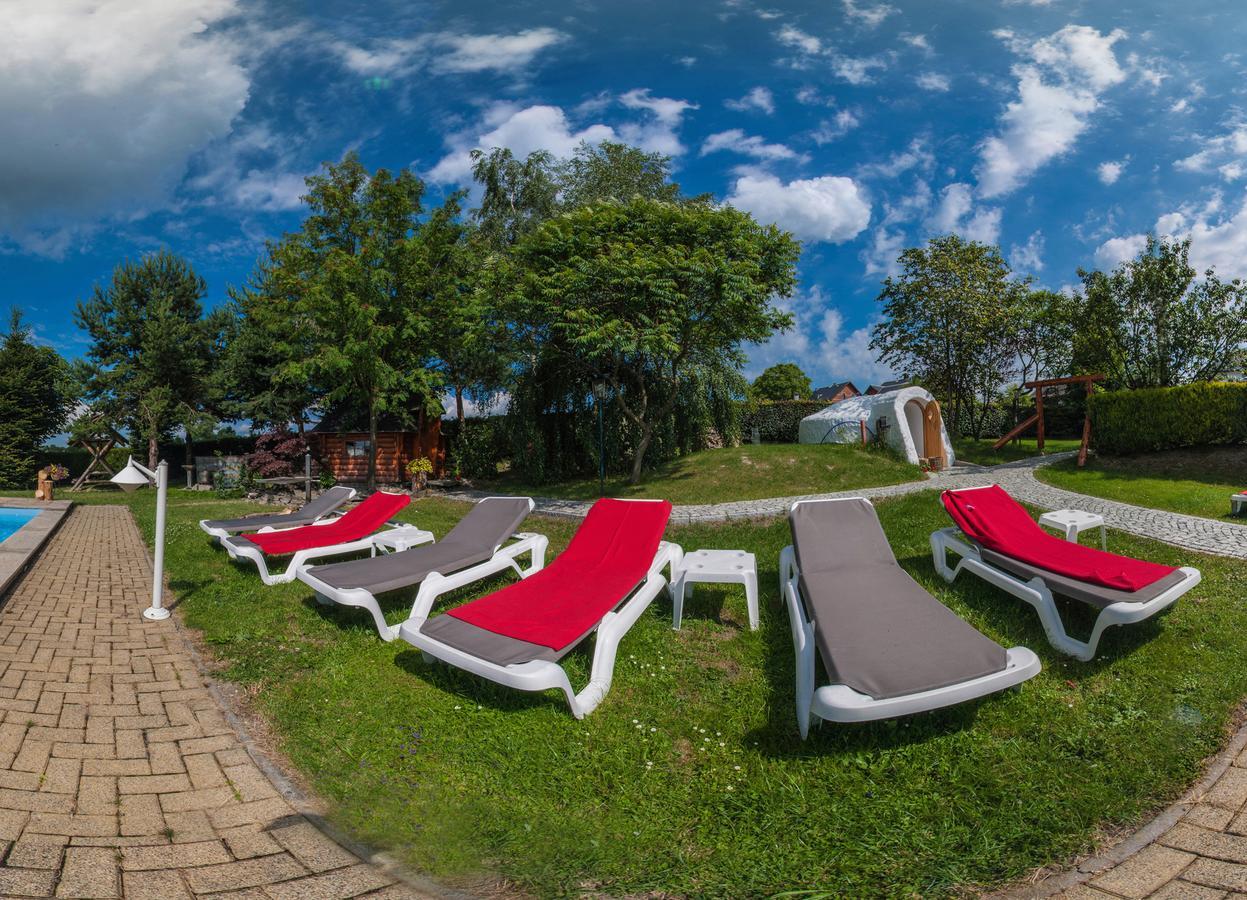 Hotel Alpenhof Markneukirchen Esterno foto